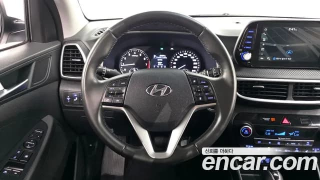 2020 Hyundai All New Tucson Gasoline 1.6 turbo 2WD Sold VIN KMHJ3812GLU350879 – undercarriage 2020 Hyundai All New Tucson Gasoline 1.6 turbo 2WD Sold VIN KMHJ3812GLU350879 – undercarriage