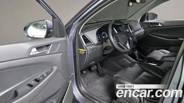 2017 Hyundai All New Tucson Diesel 1.7 2WD Sold VIN KMHJ3815GHU357154 – interior seats 2017 Hyundai All New Tucson Diesel 1.7 2WD Sold VIN KMHJ3815GHU357154 – interior seats