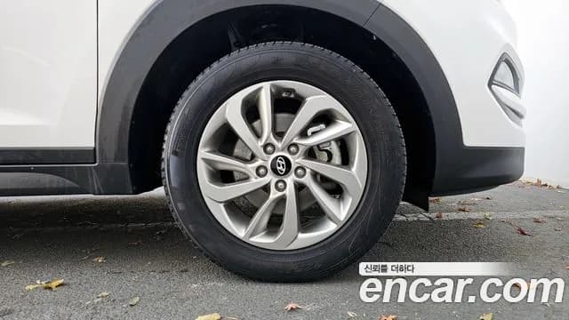 2017 Hyundai All New Tucson Diesel 1.7 2WD Sold VIN KMHJ3815GHU402984 – side profile 2017 Hyundai All New Tucson Diesel 1.7 2WD Sold VIN KMHJ3815GHU402984 – side profile