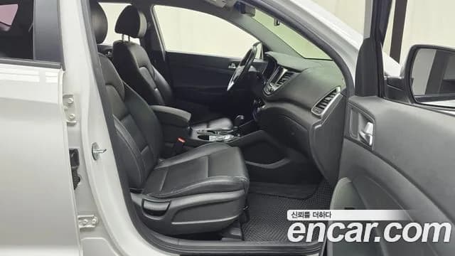 2018 Hyundai All New Tucson Diesel 1.7 2WD Sold VIN KMHJ3815GJU557812 – side profile 2018 Hyundai All New Tucson Diesel 1.7 2WD Sold VIN KMHJ3815GJU557812 – side profile