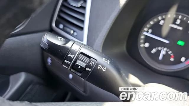 2017 Hyundai All New Tucson Diesel 2.0 2WD Sold VIN KMHJ381ABHU424988 – interior seats 2017 Hyundai All New Tucson Diesel 2.0 2WD Sold VIN KMHJ381ABHU424988 – interior seats