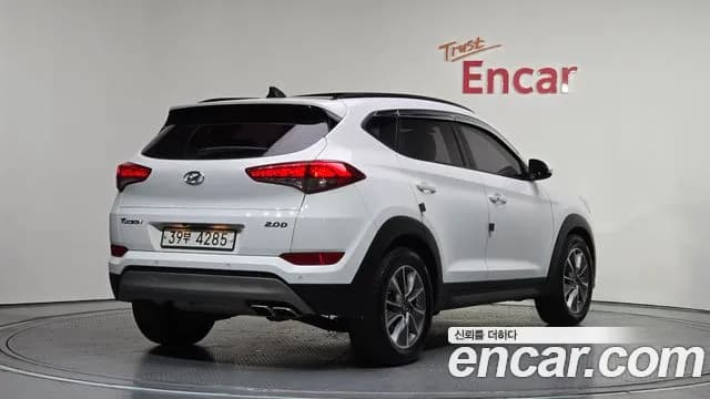 2018 Hyundai All New Tucson Diesel 2.0 2WD Sold VIN KMHJ381ABJU594811 – trunk area 2018 Hyundai All New Tucson Diesel 2.0 2WD Sold VIN KMHJ381ABJU594811 – trunk area