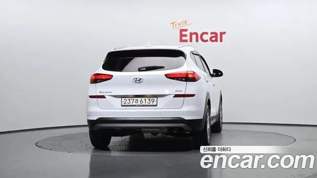 2019 Hyundai All New Tucson Diesel 2.0 2WD Sold VIN KMHJ381ABKU928805 – exterior detail 2019 Hyundai All New Tucson Diesel 2.0 2WD Sold VIN KMHJ381ABKU928805 – exterior detail