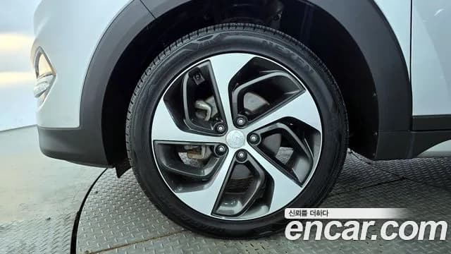 2017 Hyundai All New Tucson Diesel 2.0 4WD Sold VIN KMHJ381ADHU416410 – undercarriage 2017 Hyundai All New Tucson Diesel 2.0 4WD Sold VIN KMHJ381ADHU416410 – undercarriage