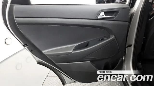 2020 Hyundai All New Tucson Diesel 2.0 4WD Sold VIN KMHJ381ADLU260400 – trunk area 2020 Hyundai All New Tucson Diesel 2.0 4WD Sold VIN KMHJ381ADLU260400 – trunk area