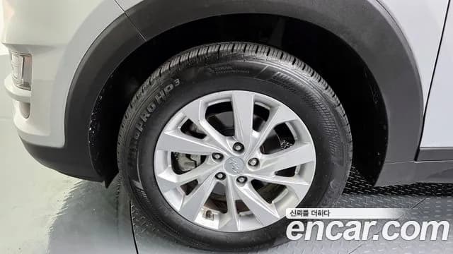 2020 Hyundai All New Tucson Diesel 2.0 4WD Sold VIN KMHJ381ADLU260429 – interior seats 2020 Hyundai All New Tucson Diesel 2.0 4WD Sold VIN KMHJ381ADLU260429 – interior seats