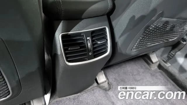 2020 Hyundai All New Tucson Diesel 2.0 4WD Sold VIN KMHJ381ADLU260429 – exterior detail 2020 Hyundai All New Tucson Diesel 2.0 4WD Sold VIN KMHJ381ADLU260429 – exterior detail