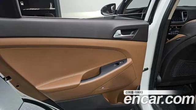2018 Hyundai All New Tucson Diesel 2.0 2WD Sold VIN KMHJ581ABJU515229 – trunk area 2018 Hyundai All New Tucson Diesel 2.0 2WD Sold VIN KMHJ581ABJU515229 – trunk area