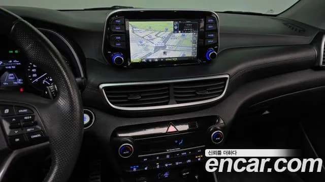2019 Hyundai All New Tucson Diesel 2.0 2WD Sold VIN KMHJ581ABKU831362 – exterior detail 2019 Hyundai All New Tucson Diesel 2.0 2WD Sold VIN KMHJ581ABKU831362 – exterior detail