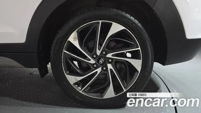 2019 Hyundai All New Tucson Diesel 2.0 2WD Sold VIN KMHJ581ABKU950228 – front exterior 2019 Hyundai All New Tucson Diesel 2.0 2WD Sold VIN KMHJ581ABKU950228 – front exterior
