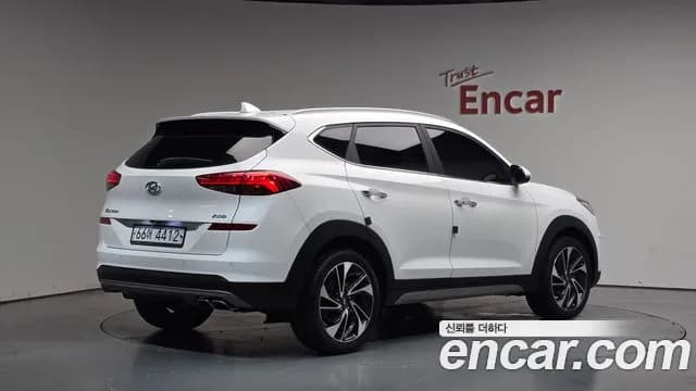 2019 Hyundai All New Tucson Diesel 2.0 2WD Sold VIN KMHJ581ABKU950228 – exterior detail 2019 Hyundai All New Tucson Diesel 2.0 2WD Sold VIN KMHJ581ABKU950228 – exterior detail