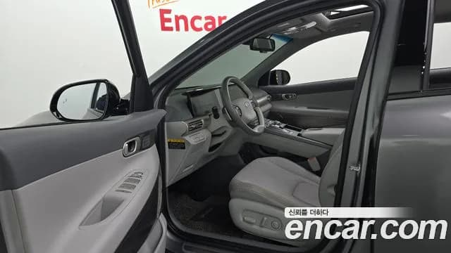 2019 Hyundai Nexo Premium Sold VIN KMHJ8816FKU000586 – side profile 2019 Hyundai Nexo Premium Sold VIN KMHJ8816FKU000586 – side profile