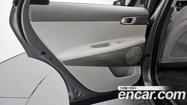 2019 Hyundai Nexo Premium Sold VIN KMHJ8816FKU002802 – undercarriage 2019 Hyundai Nexo Premium Sold VIN KMHJ8816FKU002802 – undercarriage