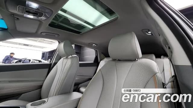 2020 Hyundai Nexo Premium Sold VIN KMHJ8816FLU007181 – undercarriage 2020 Hyundai Nexo Premium Sold VIN KMHJ8816FLU007181 – undercarriage