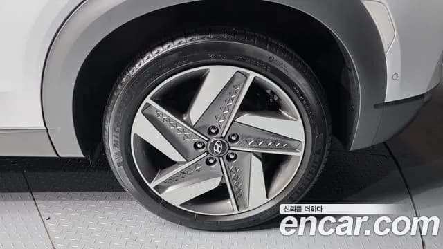 2020 Hyundai Nexo Premium Sold VIN KMHJ8816FLU007544 – exterior detail 2020 Hyundai Nexo Premium Sold VIN KMHJ8816FLU007544 – exterior detail