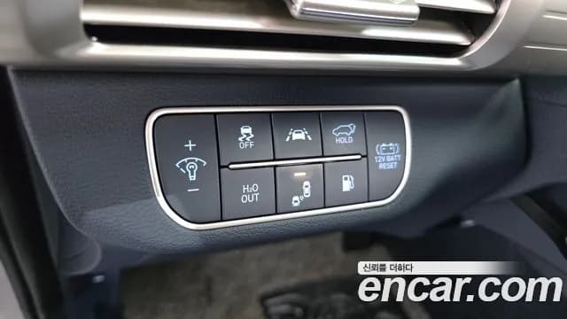 2023 Hyundai Nexo Premium Sold VIN KMHJ8816FPU027257 – rear exterior 2023 Hyundai Nexo Premium Sold VIN KMHJ8816FPU027257 – rear exterior