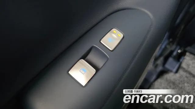 2023 Hyundai Nexo Premium Sold VIN KMHJ8816FPU027257 – interior seats 2023 Hyundai Nexo Premium Sold VIN KMHJ8816FPU027257 – interior seats