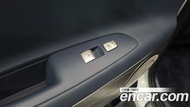 2023 Hyundai Nexo Premium Sold VIN KMHJ8816FPU033071 – interior seats 2023 Hyundai Nexo Premium Sold VIN KMHJ8816FPU033071 – interior seats