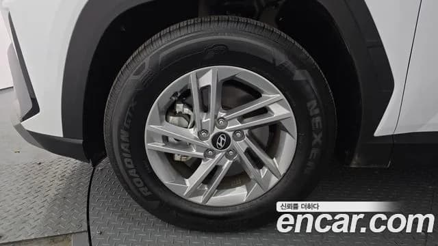 2024 Hyundai The New Tucson (NX4) Gasoline 1.6 Turbo 4WD Sold VIN KMHJB81BHRU360157 – trunk area 2024 Hyundai The New Tucson (NX4) Gasoline 1.6 Turbo 4WD Sold VIN KMHJB81BHRU360157 – trunk area