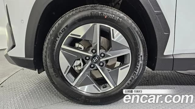 2025 Hyundai The New Tucson Hybrid (NX4) HEV 1.6 4WD Sold VIN KMHJC811DSU346646 – exterior detail 2025 Hyundai The New Tucson Hybrid (NX4) HEV 1.6 4WD Sold VIN KMHJC811DSU346646 – exterior detail