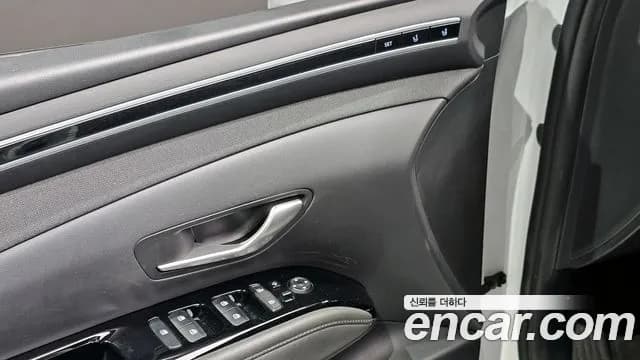 2021 Hyundai Tucson Hybrid (NX4) Inspiration 2WD Sold VIN KMHJE811BMU015437 – interior seats 2021 Hyundai Tucson Hybrid (NX4) Inspiration 2WD Sold VIN KMHJE811BMU015437 – interior seats