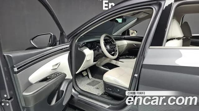 2021 Hyundai Tucson Hybrid (NX4) Inspiration 2WD Sold VIN KMHJE811BMU021935 – exterior detail 2021 Hyundai Tucson Hybrid (NX4) Inspiration 2WD Sold VIN KMHJE811BMU021935 – exterior detail