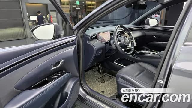2022 Hyundai Tucson Hybrid (NX4) Inspiration 2WD Sold VIN KMHJE811BNU053107 – trunk area 2022 Hyundai Tucson Hybrid (NX4) Inspiration 2WD Sold VIN KMHJE811BNU053107 – trunk area