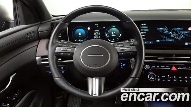 2025 Hyundai The New Tucson Hybrid (NX4) HEV 1.6 4WD Sold VIN KMHJE811DSU313545 – trunk area 2025 Hyundai The New Tucson Hybrid (NX4) HEV 1.6 4WD Sold VIN KMHJE811DSU313545 – trunk area
