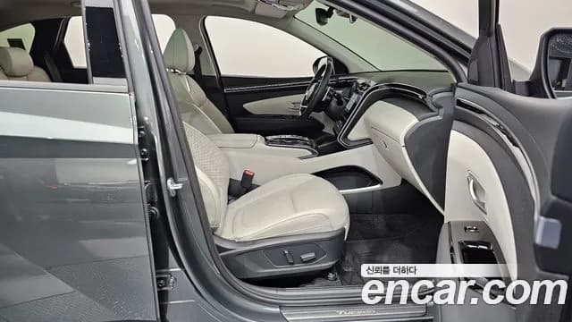 2021 Hyundai Tucson (NX4) Gasoline 1.6 Turbo 2WD Sold VIN KMHJE81BGMU032268 – trunk area 2021 Hyundai Tucson (NX4) Gasoline 1.6 Turbo 2WD Sold VIN KMHJE81BGMU032268 – trunk area