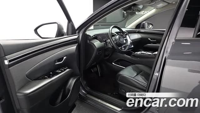 2021 Hyundai Tucson (NX4) Gasoline 1.6 Turbo 2WD Sold VIN KMHJE81BGMU071358 – trunk area 2021 Hyundai Tucson (NX4) Gasoline 1.6 Turbo 2WD Sold VIN KMHJE81BGMU071358 – trunk area
