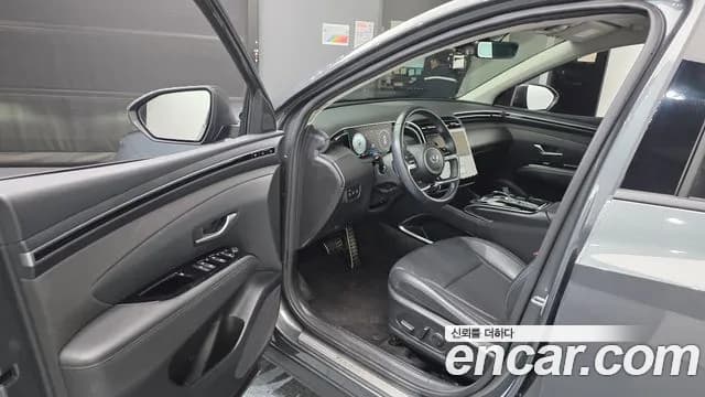 2023 Hyundai Tucson (NX4) Gasoline 1.6 Turbo 2WD Sold VIN KMHJE81BGPU238895 – interior seats 2023 Hyundai Tucson (NX4) Gasoline 1.6 Turbo 2WD Sold VIN KMHJE81BGPU238895 – interior seats