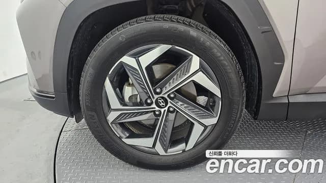 2023 Hyundai Tucson (NX4) Gasoline 1.6 Turbo 2WD Sold VIN KMHJE81BGPU259639 – undercarriage 2023 Hyundai Tucson (NX4) Gasoline 1.6 Turbo 2WD Sold VIN KMHJE81BGPU259639 – undercarriage