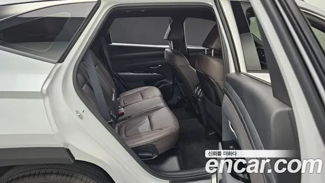 2025 Hyundai The New Tucson (NX4) Gasoline 1.6 Turbo 2WD Sold VIN KMHJE81BGSU406678 – exterior detail 2025 Hyundai The New Tucson (NX4) Gasoline 1.6 Turbo 2WD Sold VIN KMHJE81BGSU406678 – exterior detail