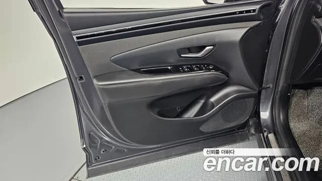 2023 Hyundai Tucson (NX4) Gasoline 1.6 Turbo 4WD Sold VIN KMHJE81BHPU236053 – trunk area 2023 Hyundai Tucson (NX4) Gasoline 1.6 Turbo 4WD Sold VIN KMHJE81BHPU236053 – trunk area