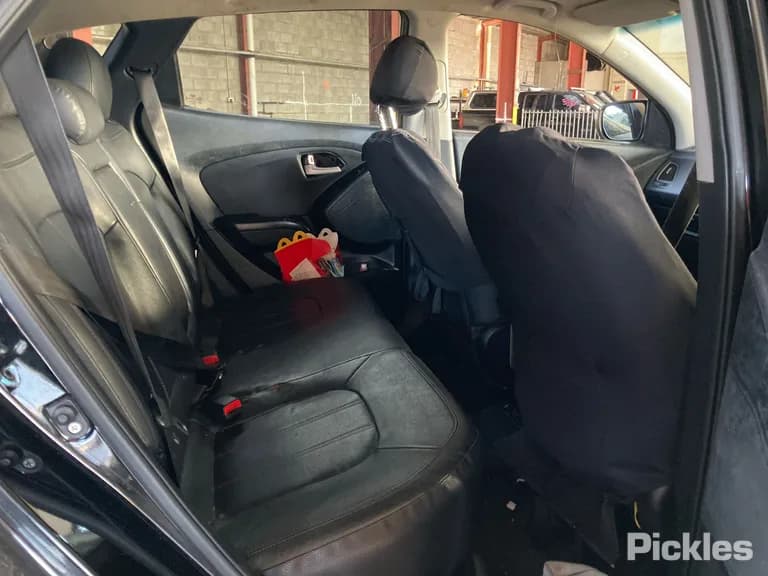2012 Hyundai ix35 Used VIN KMHJU81VSCU469322 – rear exterior 2012 Hyundai ix35 Used VIN KMHJU81VSCU469322 – rear exterior