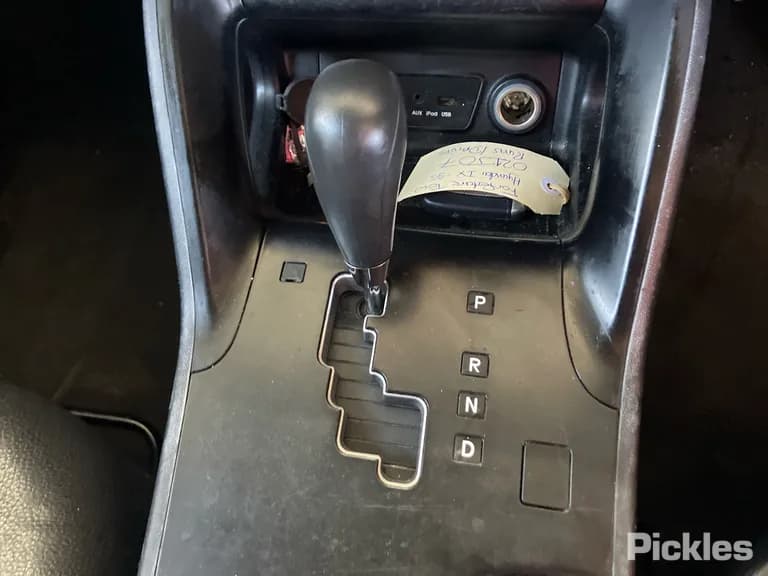 2012 Hyundai ix35 Used VIN KMHJU81VSCU469322 – trunk area 2012 Hyundai ix35 Used VIN KMHJU81VSCU469322 – trunk area