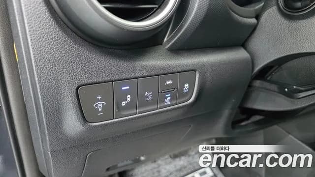 2020 Hyundai Kona Electric Premium Sold VIN KMHK381GFLU078287 – interior seats 2020 Hyundai Kona Electric Premium Sold VIN KMHK381GFLU078287 – interior seats