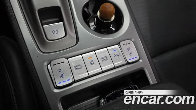 2019 Hyundai Kona Electric Premium Sold VIN KMHK381HFKU010514 – rear exterior 2019 Hyundai Kona Electric Premium Sold VIN KMHK381HFKU010514 – rear exterior