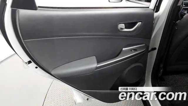 2018 Hyundai Kona 1.6 Turbo 2WD Sold VIN KMHK4815GJU136050 – trunk area 2018 Hyundai Kona 1.6 Turbo 2WD Sold VIN KMHK4815GJU136050 – trunk area