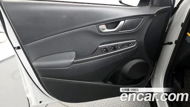 2018 Hyundai Kona 1.6 Turbo 2WD Sold VIN KMHK4815GJU136050 – photo 29 2018 Hyundai Kona 1.6 Turbo 2WD Sold VIN KMHK4815GJU136050 – photo 29