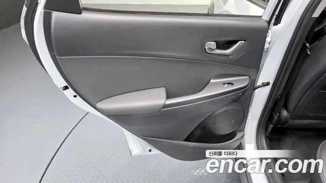 2018 Hyundai Kona 1.6 Turbo 2WD Sold VIN KMHK4815GJU178953 – trunk area 2018 Hyundai Kona 1.6 Turbo 2WD Sold VIN KMHK4815GJU178953 – trunk area