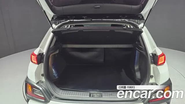 2018 Hyundai Kona Diesel 1.6 2WD Sold VIN KMHK5816GJU026915 – trunk area 2018 Hyundai Kona Diesel 1.6 2WD Sold VIN KMHK5816GJU026915 – trunk area