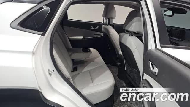 2021 Hyundai The New Kona Hybrid Inspiration Sold VIN KMHK581EGMU072396 – trunk area 2021 Hyundai The New Kona Hybrid Inspiration Sold VIN KMHK581EGMU072396 – trunk area