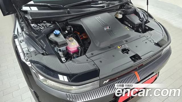2025 Hyundai Ioniq 5 N Sold VIN KMHKN818PSU008538 – interior seats 2025 Hyundai Ioniq 5 N Sold VIN KMHKN818PSU008538 – interior seats