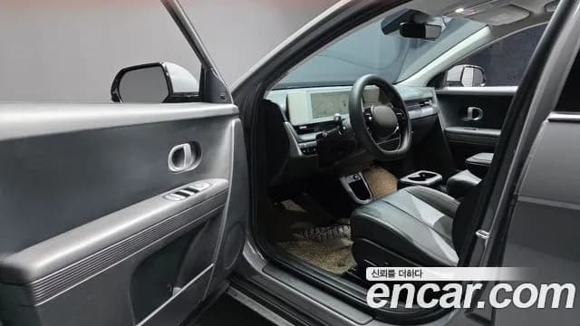 2022 Hyundai Ioniq 5 Long range Sold VIN KMHKN81AFNU011723 – interior seats 2022 Hyundai Ioniq 5 Long range Sold VIN KMHKN81AFNU011723 – interior seats