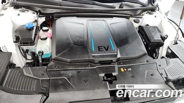 2022 Hyundai Ioniq 5 Long Range AWD Sold VIN KMHKN81CPNU078657 – trunk area 2022 Hyundai Ioniq 5 Long Range AWD Sold VIN KMHKN81CPNU078657 – trunk area