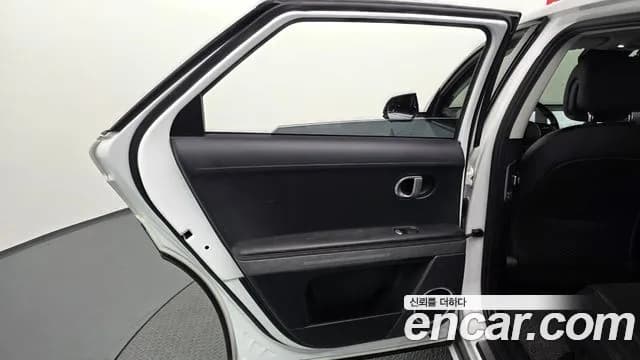 2022 Hyundai Ioniq 5 Long range Sold VIN KMHKR81AFNU088716 – interior seats 2022 Hyundai Ioniq 5 Long range Sold VIN KMHKR81AFNU088716 – interior seats