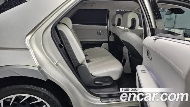 2022 Hyundai Ioniq 5 Long Range AWD Sold VIN KMHKR81CPNU084131 – interior seats 2022 Hyundai Ioniq 5 Long Range AWD Sold VIN KMHKR81CPNU084131 – interior seats