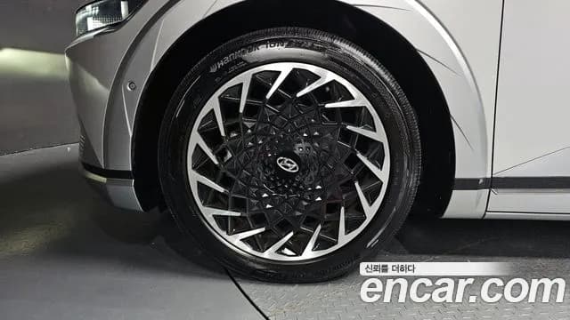 2022 Hyundai Ioniq 5 Long Range AWD Sold VIN KMHKR81CPNU108169 – exterior detail 2022 Hyundai Ioniq 5 Long Range AWD Sold VIN KMHKR81CPNU108169 – exterior detail
