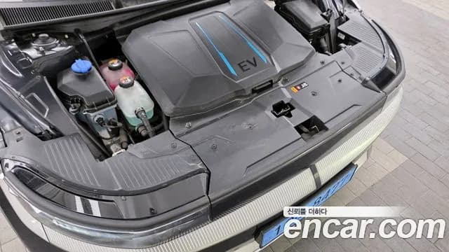2023 Hyundai Ioniq 5 Long range Sold VIN KMHKR81EFPU156364 – trunk area 2023 Hyundai Ioniq 5 Long range Sold VIN KMHKR81EFPU156364 – trunk area